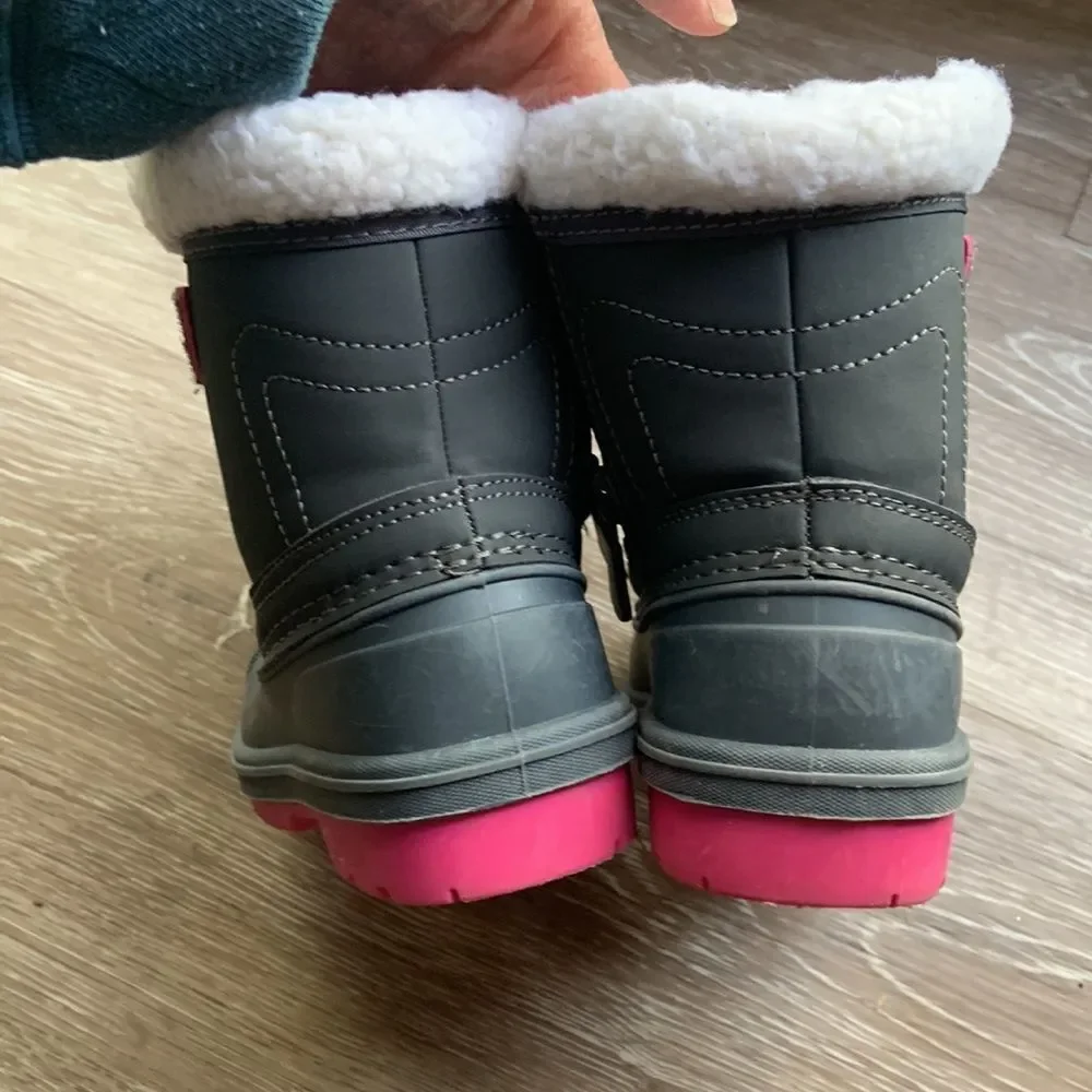 Cat & Jack Thermolite ecomade Target size 7 winter boots preloved ❤️